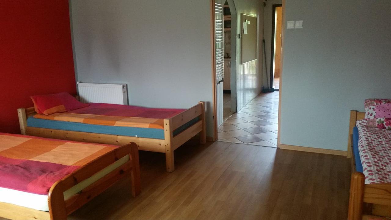 Pokoje Goscinne "U Karola" Pracownicze Ścinawa المظهر الخارجي الصورة